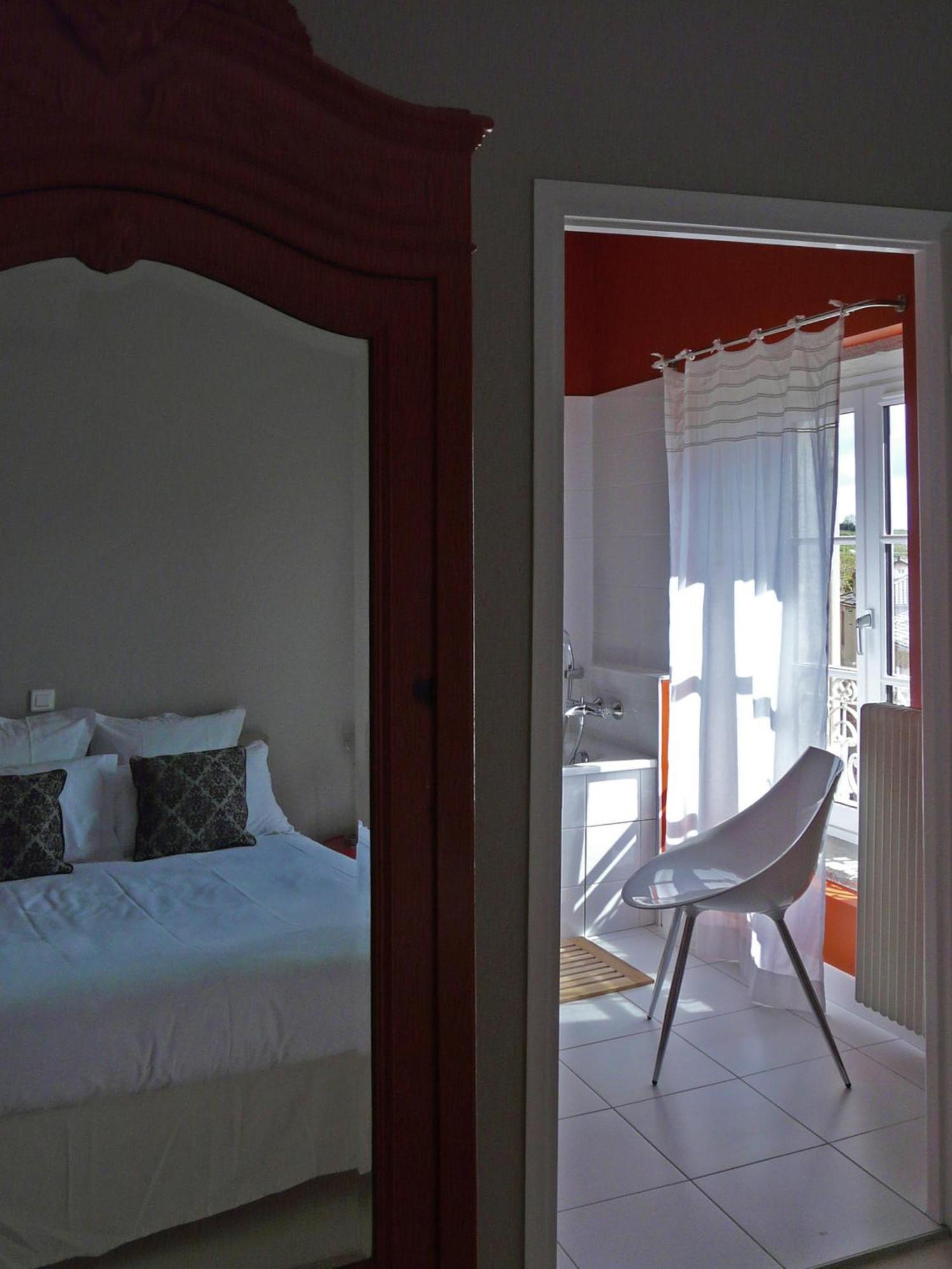 Hotel Courtille De Solutre Ngoại thất bức ảnh